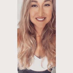 Meet your Posher, Victoria